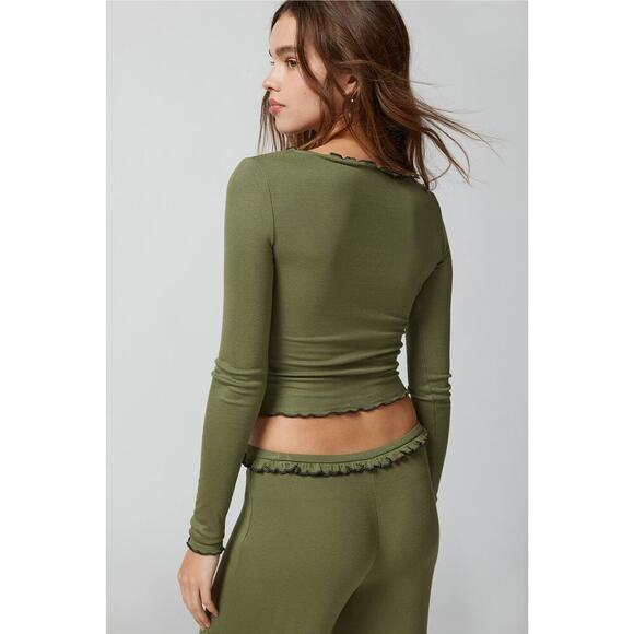 Out From Under Sweet Dreams Long Sleeve Top Size Small Urban Outfitters - Picture 1 of 7